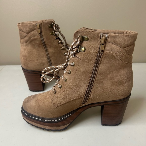 Pierre Dumas Women’s Sonata 4 Taupe Faux Suede Boots Size 8.5 NWOB - Picture 9 of 10